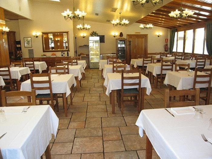 Hostal Lorentxo Олаве Экстерьер фото
